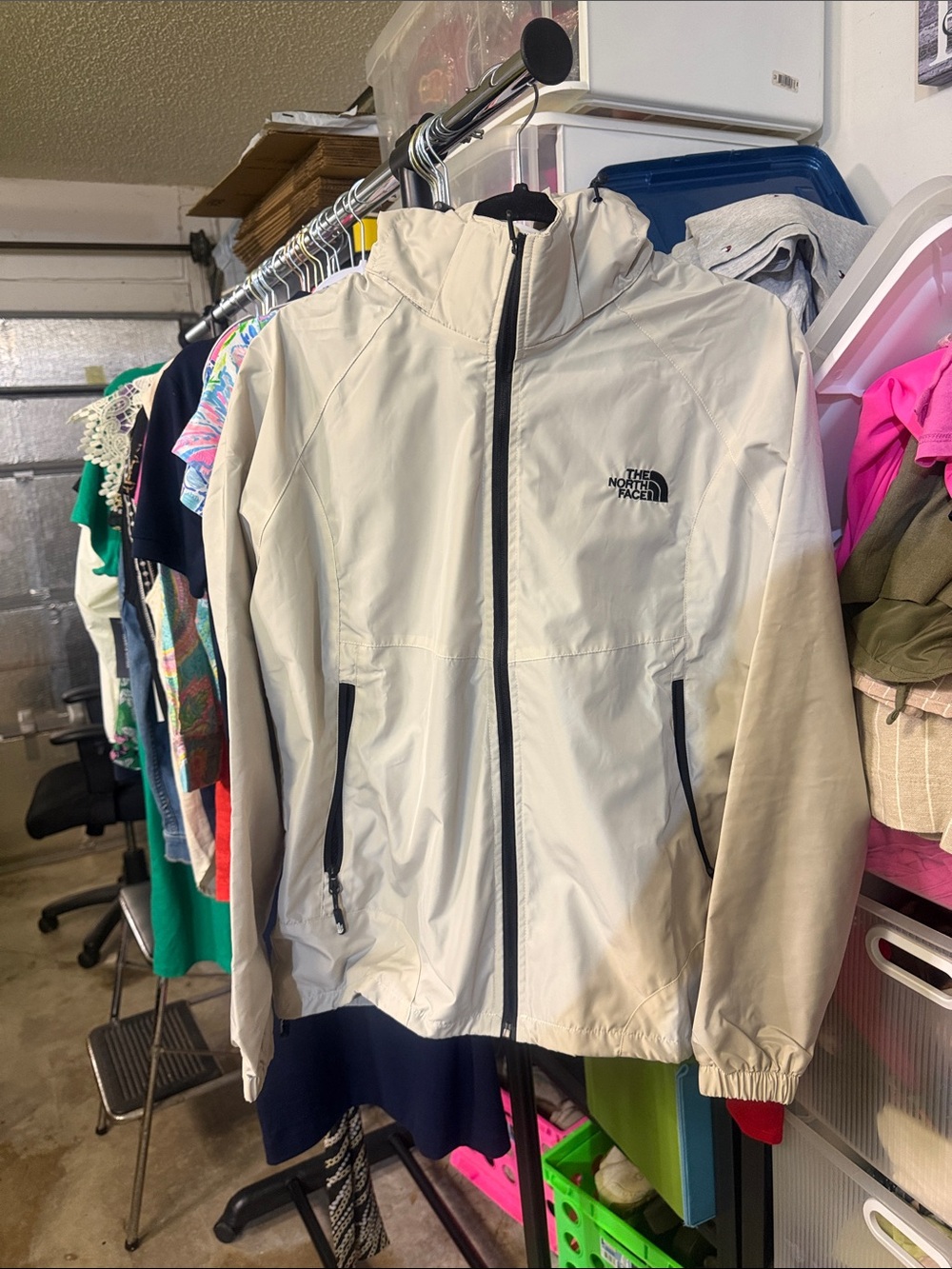 The North Face Lightweight Shell Jacket - White & Black